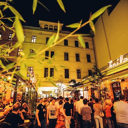 Apartment At Gozsdu Courtyard #Partyzone #Downtown #Freeparking Budapest Eksteriør bilde