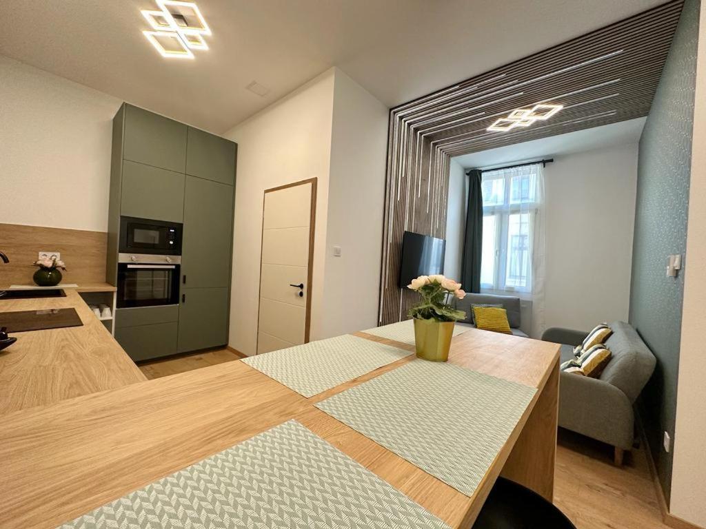 Apartment At Gozsdu Courtyard #Partyzone #Downtown #Freeparking Budapest Eksteriør bilde