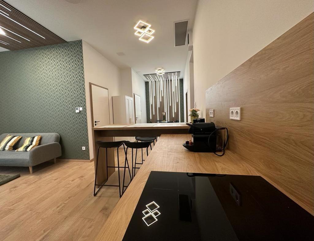 Apartment At Gozsdu Courtyard #Partyzone #Downtown #Freeparking Budapest Eksteriør bilde