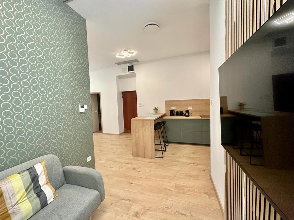 Apartment At Gozsdu Courtyard #Partyzone #Downtown #Freeparking Budapest Eksteriør bilde