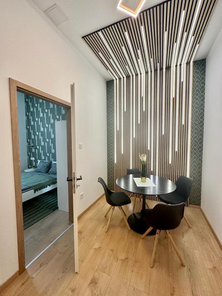 Apartment At Gozsdu Courtyard #Partyzone #Downtown #Freeparking Budapest Eksteriør bilde
